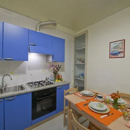 Sleeps 3 *