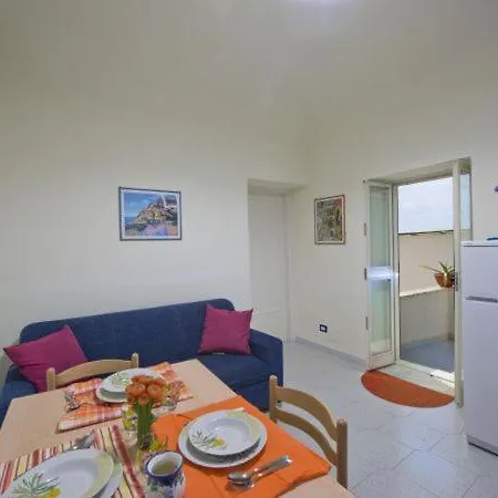 Appartamento Sleeps 3 *